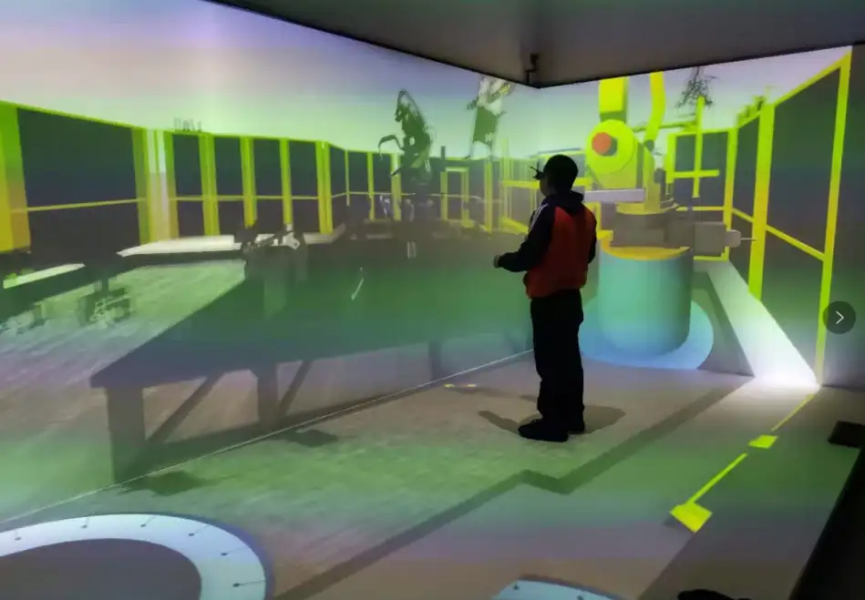 CAVE实验室 VC+VR
